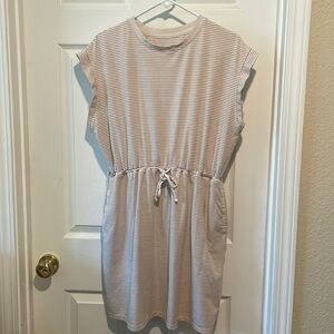 Cute dress with pockets